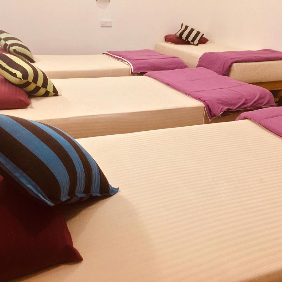 Tiki Bar Hostel إيلا المظهر الخارجي الصورة