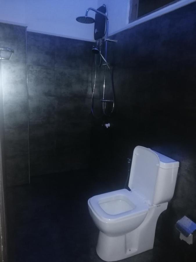 Tiki Bar Hostel إيلا المظهر الخارجي الصورة