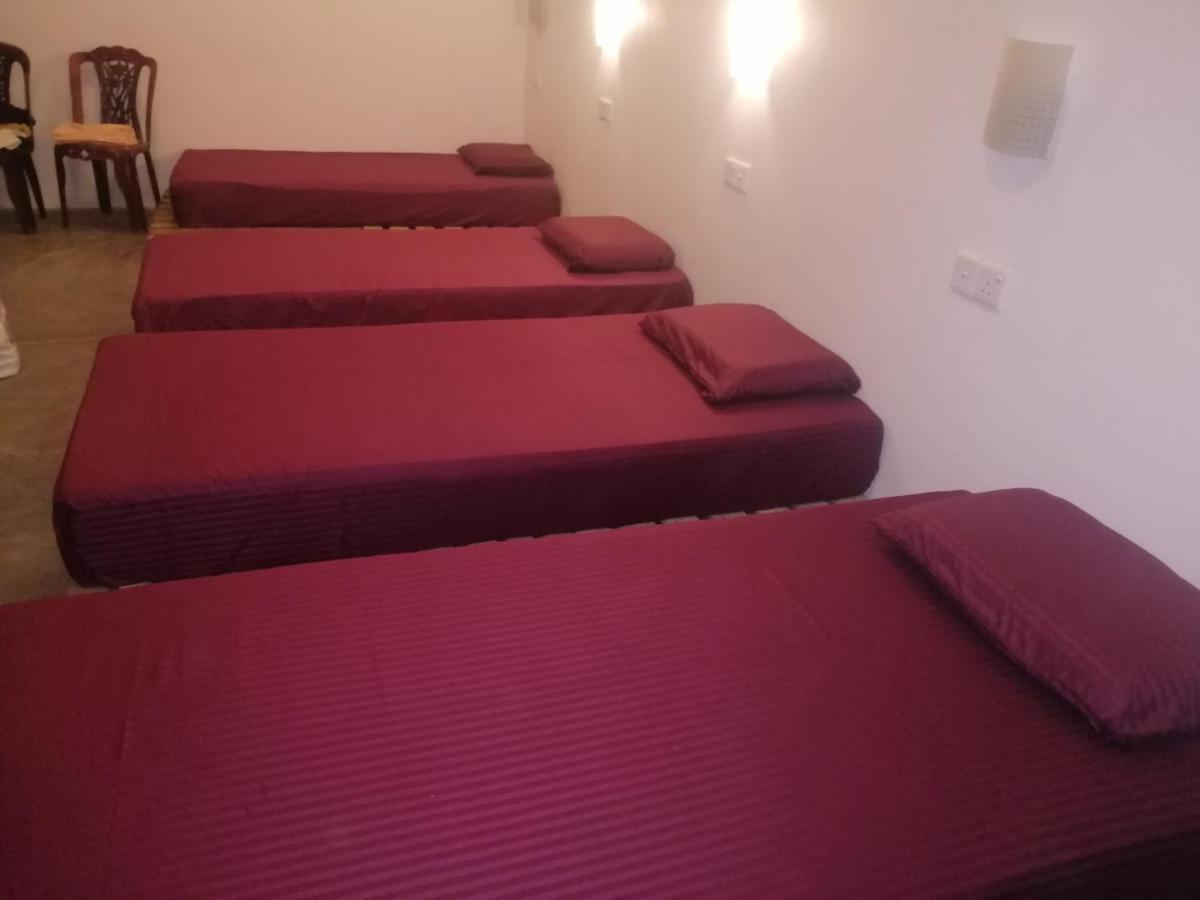 Tiki Bar Hostel إيلا المظهر الخارجي الصورة